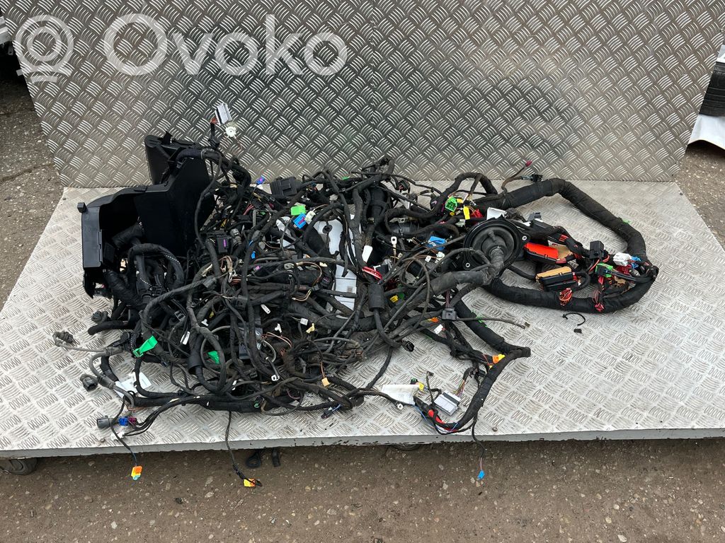 Otros cableados   4M1974000C,4M1974029L,4M1974143