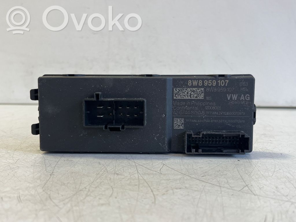 Unité de commande / module de hayon   8W8959107