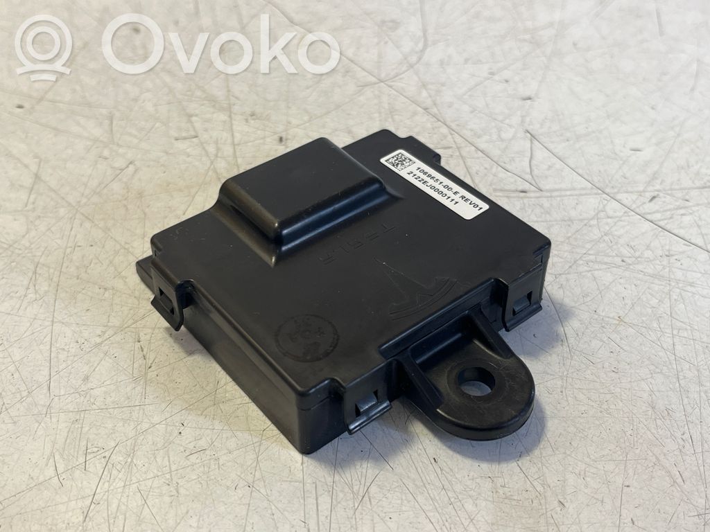 Tesla Model S Door control unit/module 
