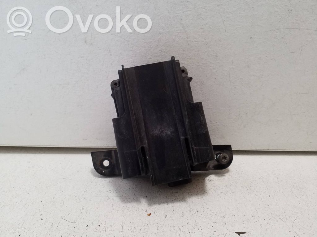 Other control units/modules   102014700B