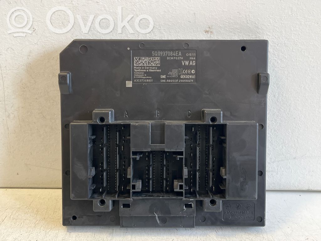 Steuergerät   5Q0937084EA