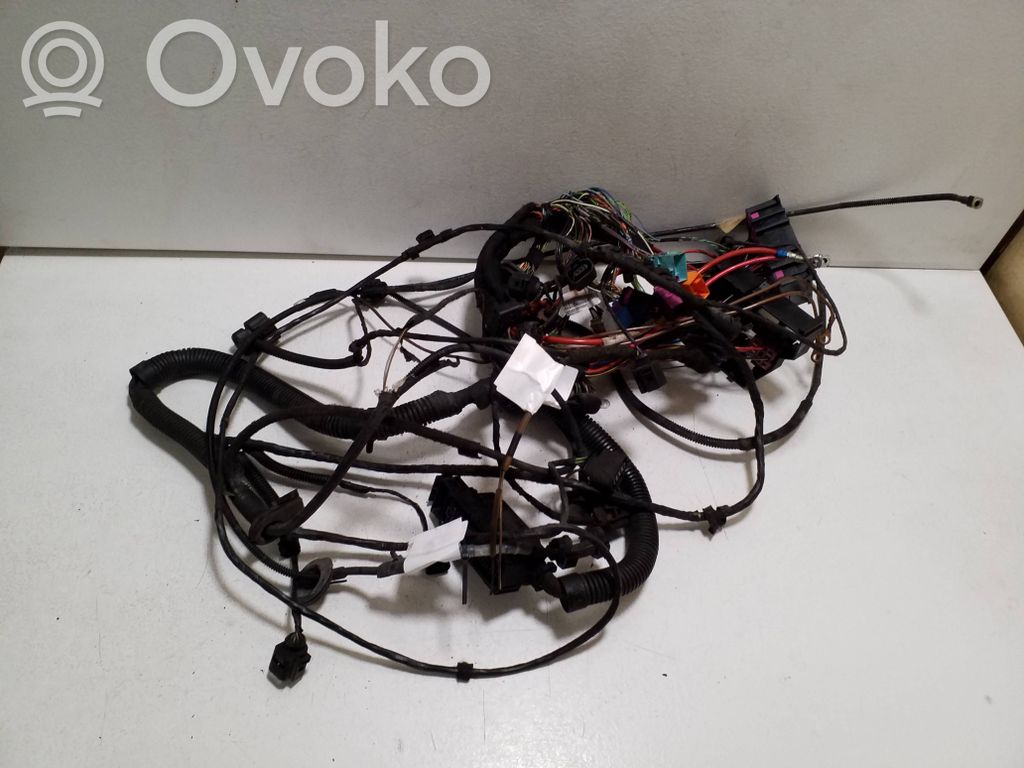 Volkswagen Transporter - Caravelle T5 Engine installation wiring loom 