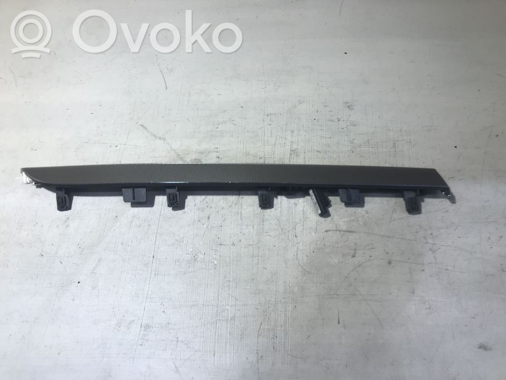 Volvo XC90 Kita salono detalė 