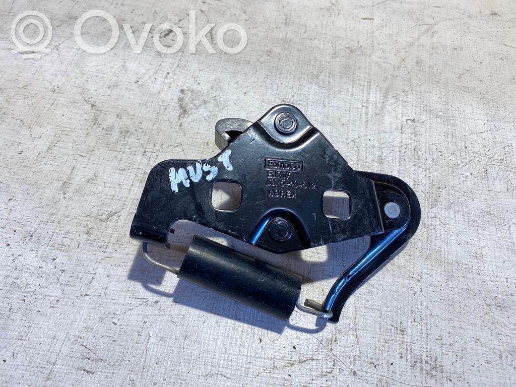 Ford Mustang VI Loading door lock loop/hook striker 