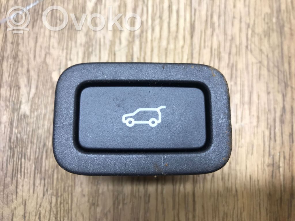 Land Rover Discovery Sport Tailgate/trunk/boot open switch 