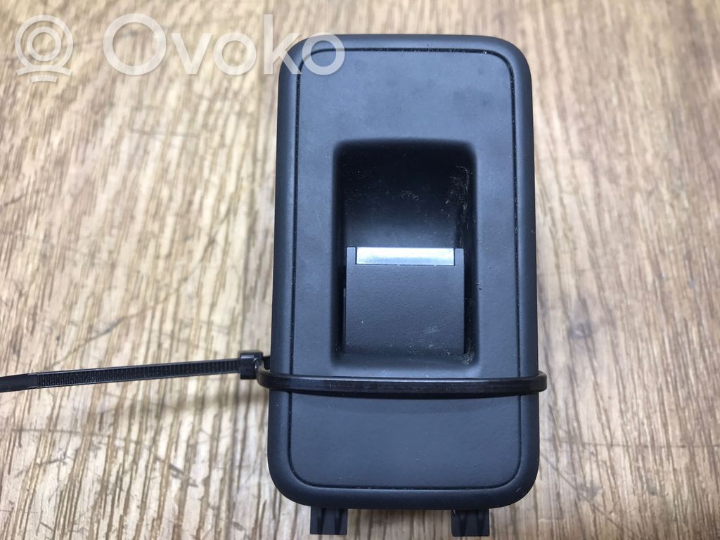 Land Rover Discovery Sport Electric window control switch 