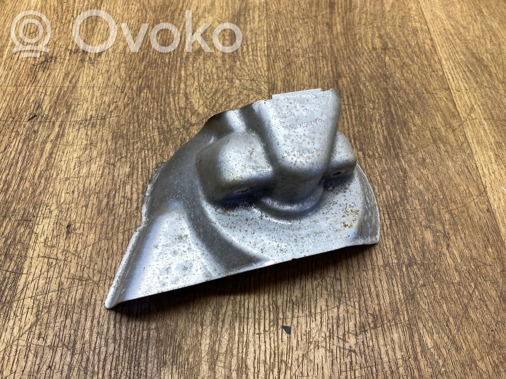 Mercedes-Benz C W205 Exhaust heat shield 