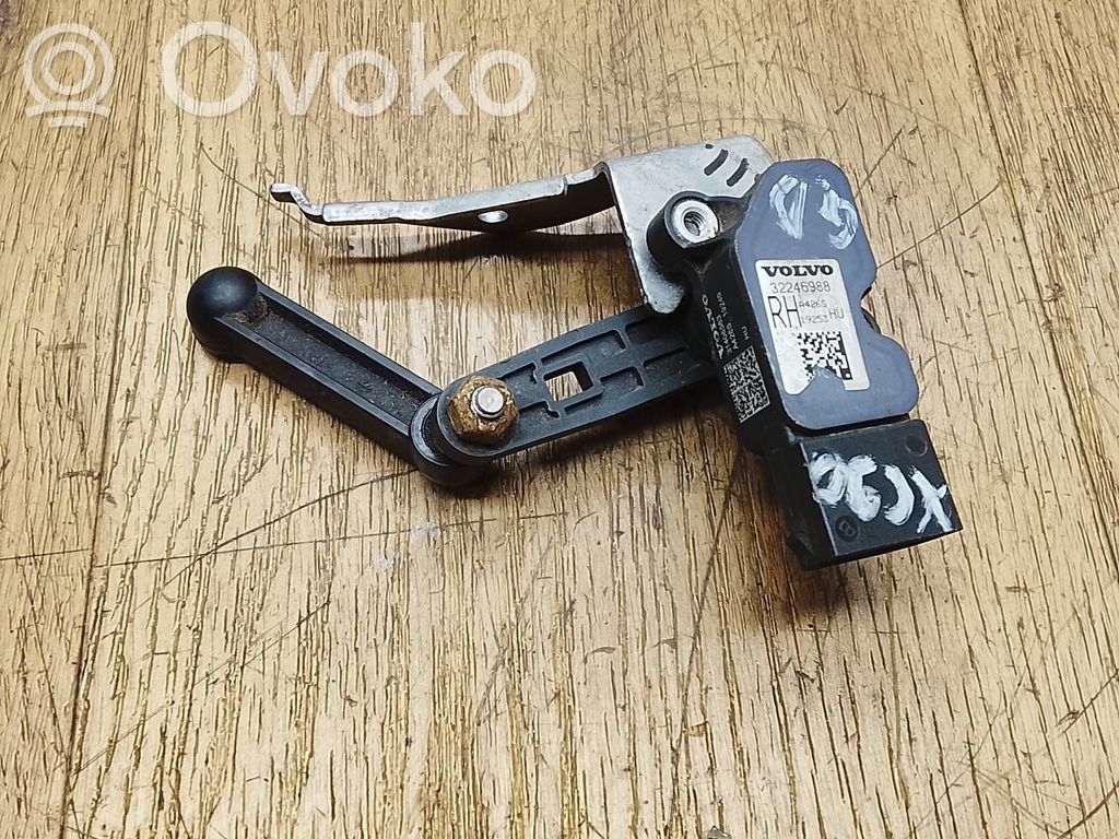 Volvo XC90 Rear air suspension level height sensor 