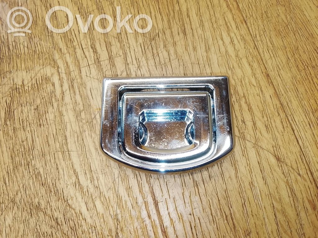 Porsche Macan (95B) Tie down hook / loop 