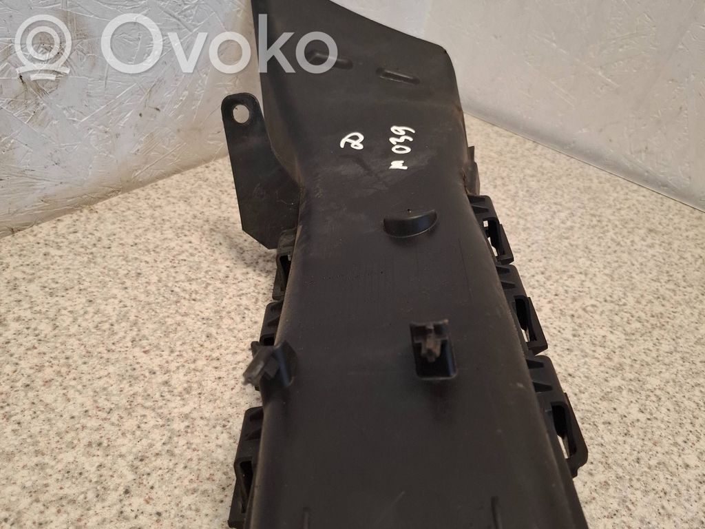 BMW 3 E92 E93 Air intake duct part 