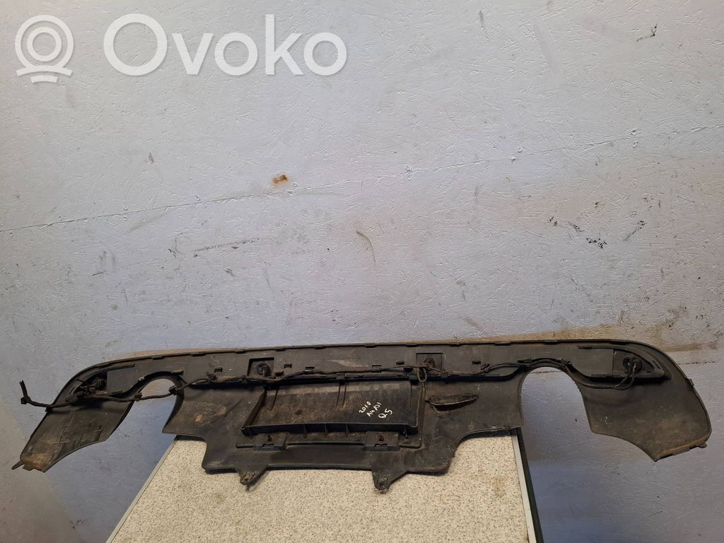 Audi Q5 SQ5 8R Apatinė bamperio dalis 