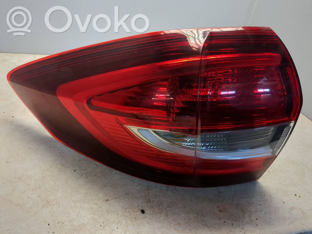 Ford C-MAX II Rear/tail lights 