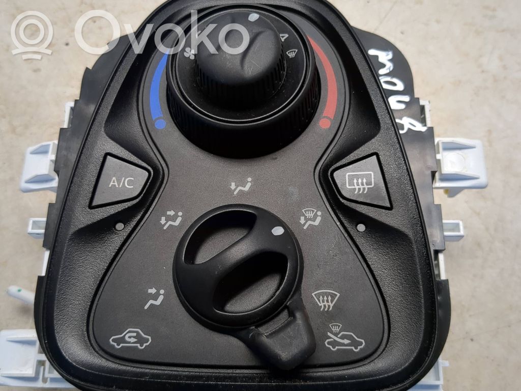Peugeot 108 Climate control unit 