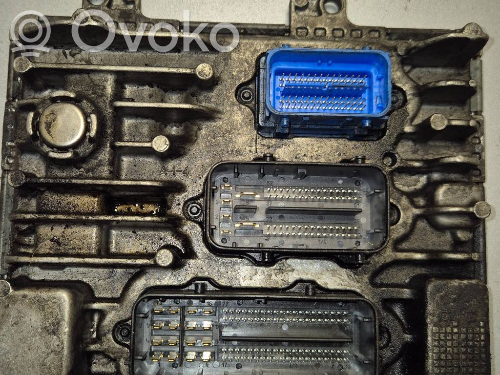 Opel Insignia A Variklio valdymo blokas 