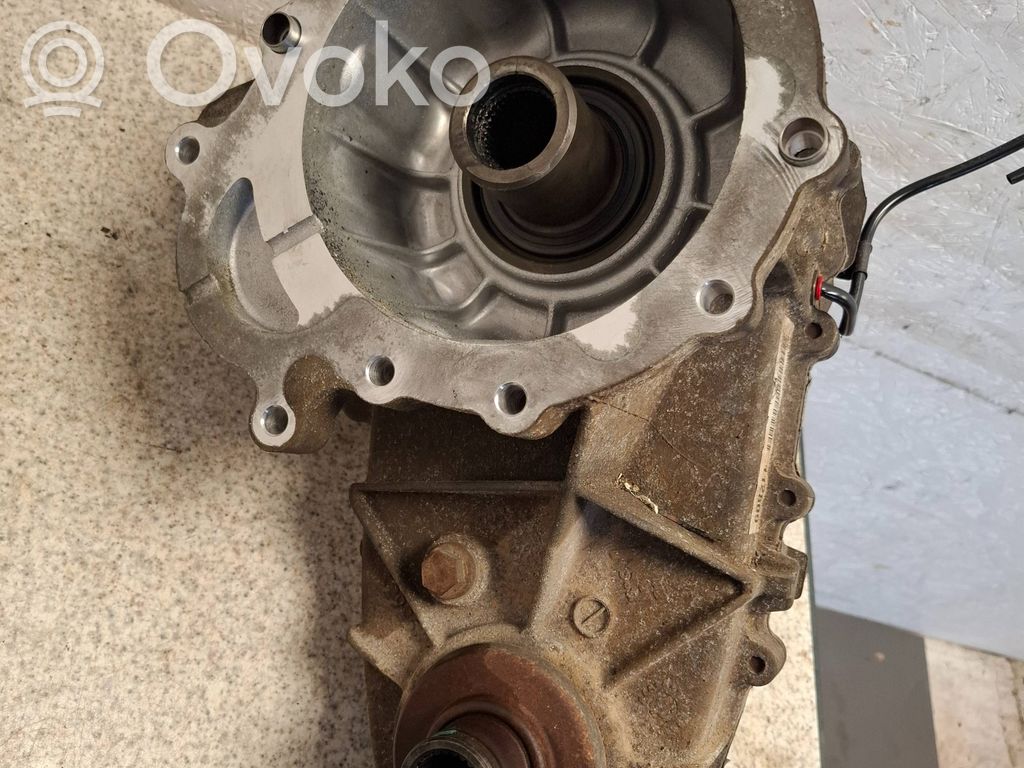Gearbox transfer box case   EAA45N,NV125,P122965406