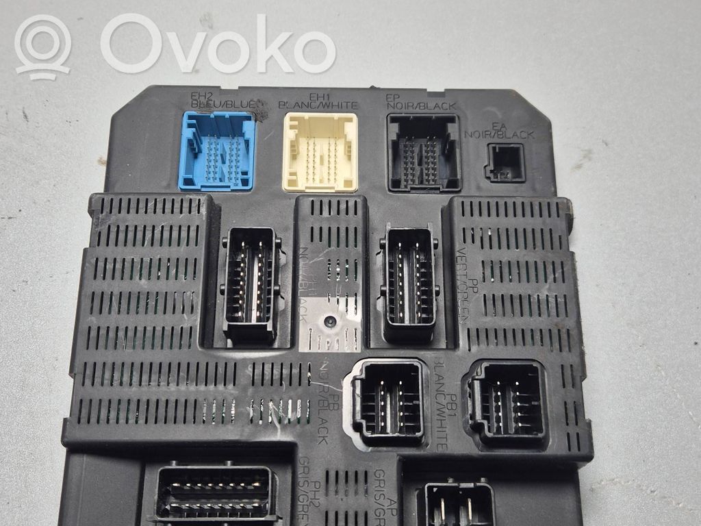 Citroen C4 I Picasso Drošinātāju bloks 