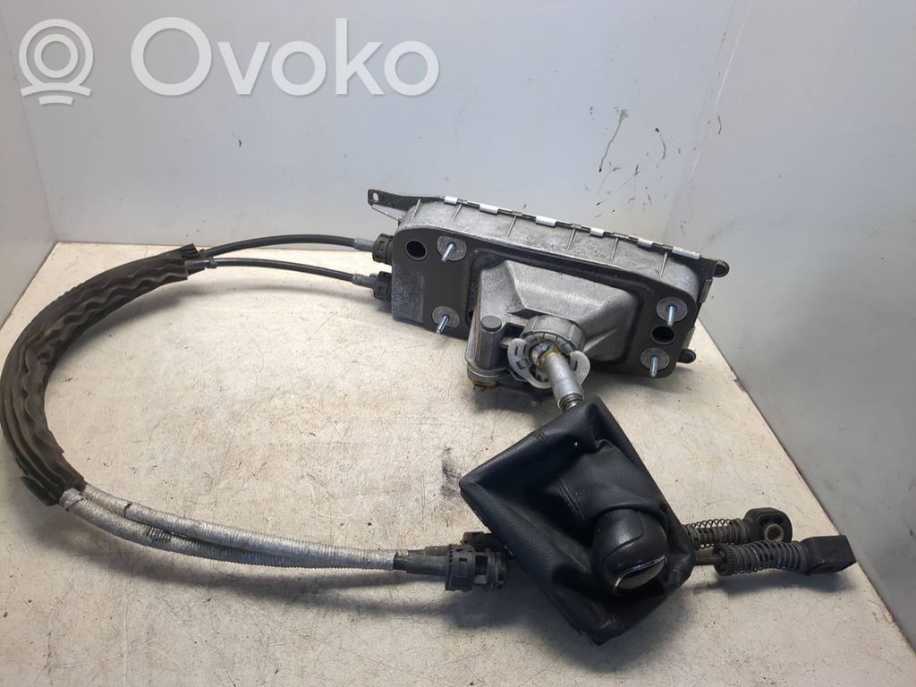 Skoda Superb B6 (3T) Gear shifter/selector 