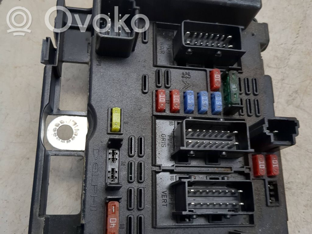 Volkswagen Tiguan Fuse module 
