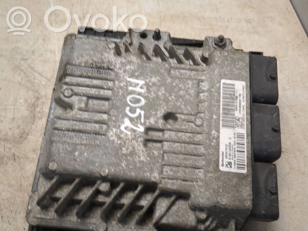 Citroen C4 II Picasso Engine control unit/module 