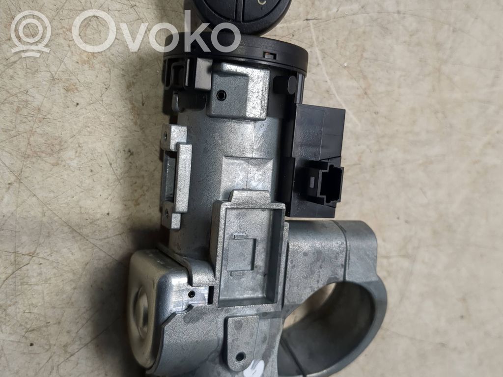 Nissan Juke I F15 Ignition lock 