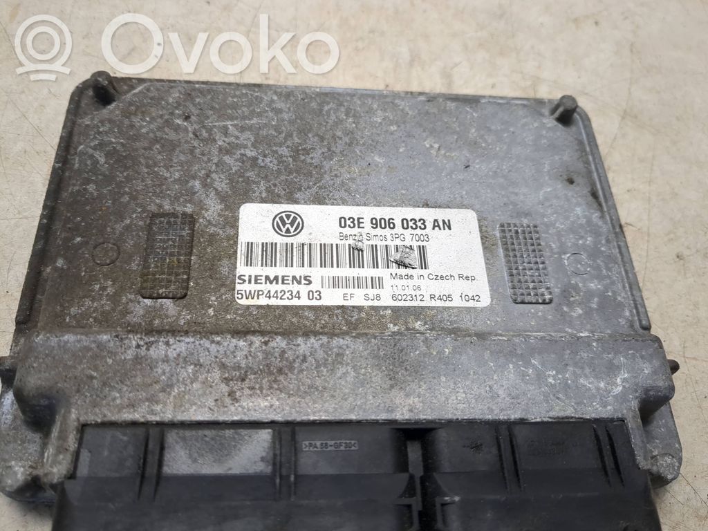 Skoda Fabia Mk2 (5J) Engine control unit/module 