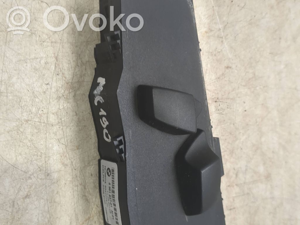 BMW X5 E70 Seat control switch 