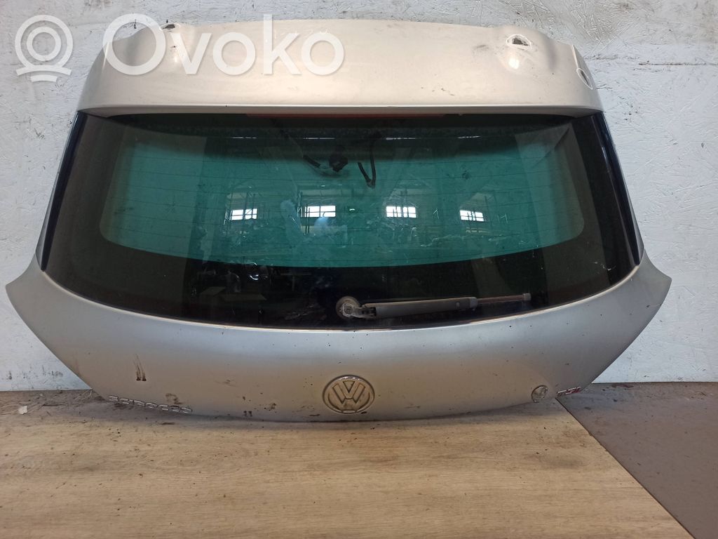 Tailgate/trunk/boot lid
