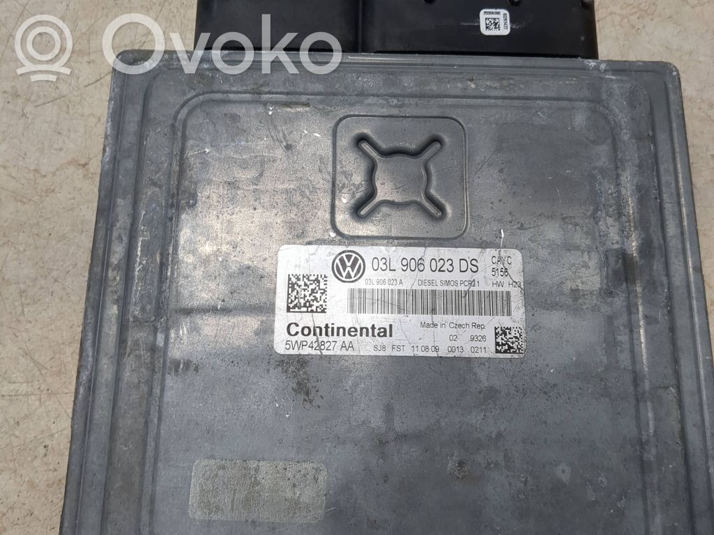 Volkswagen Golf VI Engine control unit/module 