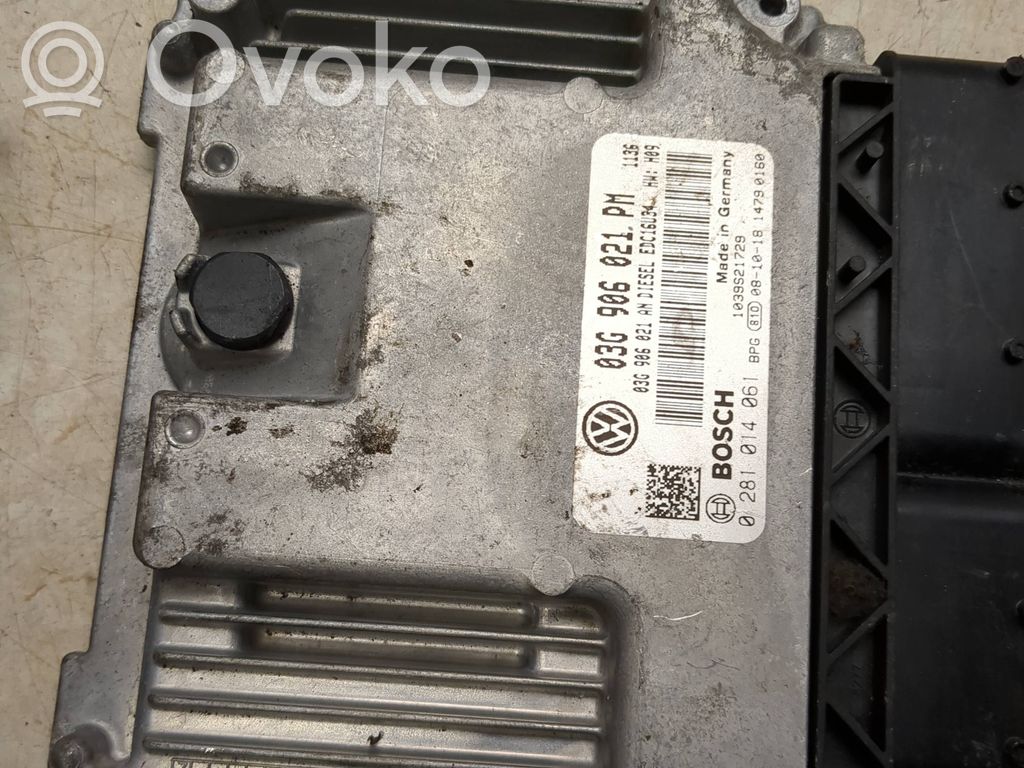 Volkswagen Touran I Engine control unit/module 