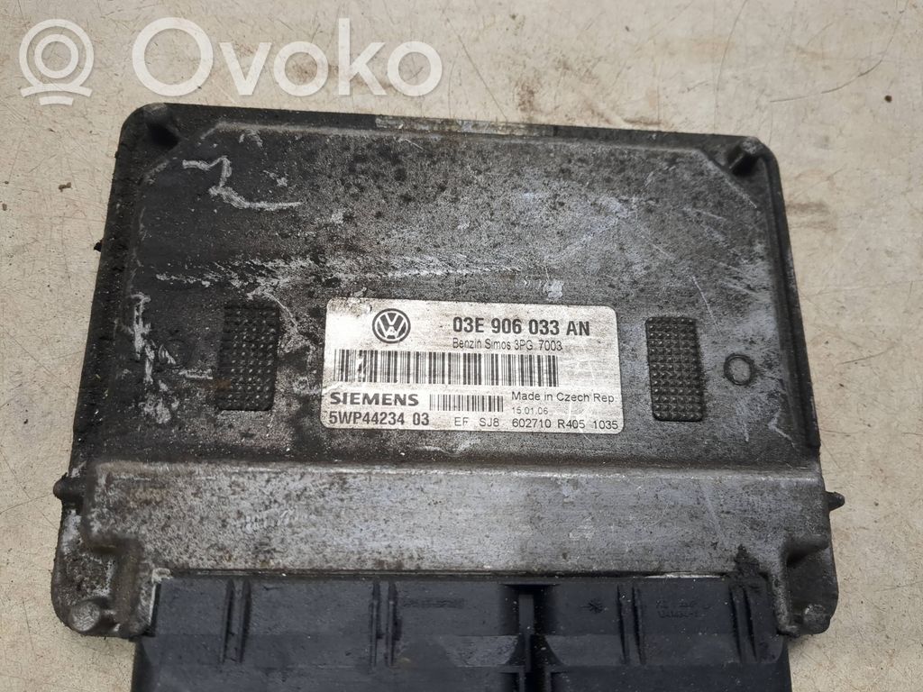 Skoda Fabia Mk2 (5J) Engine control unit/module 