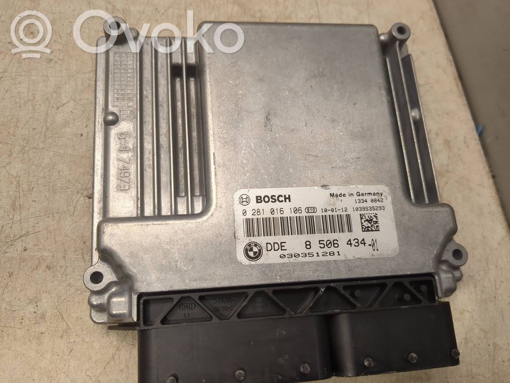 BMW 1 E82 E88 Engine control unit/module 