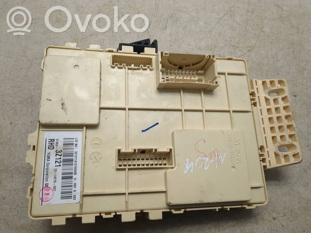 Hyundai i40 Modul siguranțe 