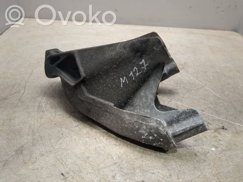 Audi A5 8T 8F Engine mounting bracket 