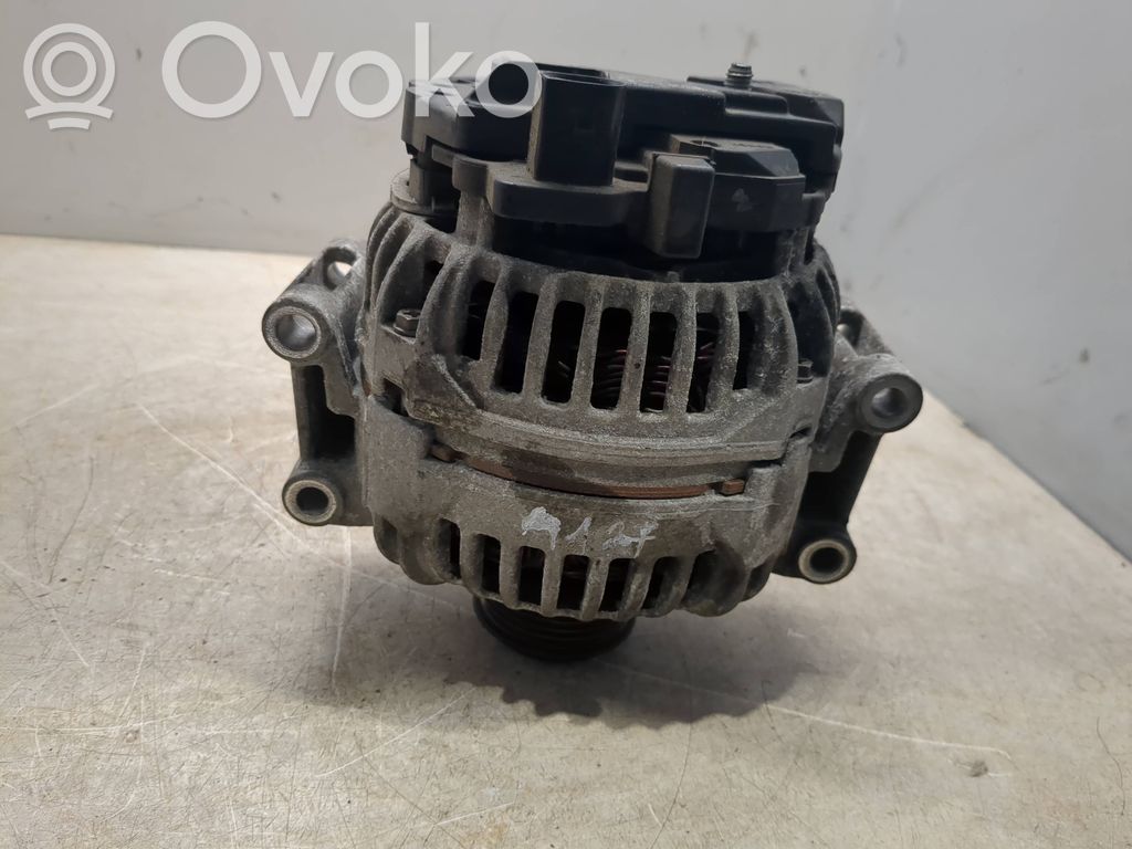 Audi A5 8T 8F Ģenerators 
