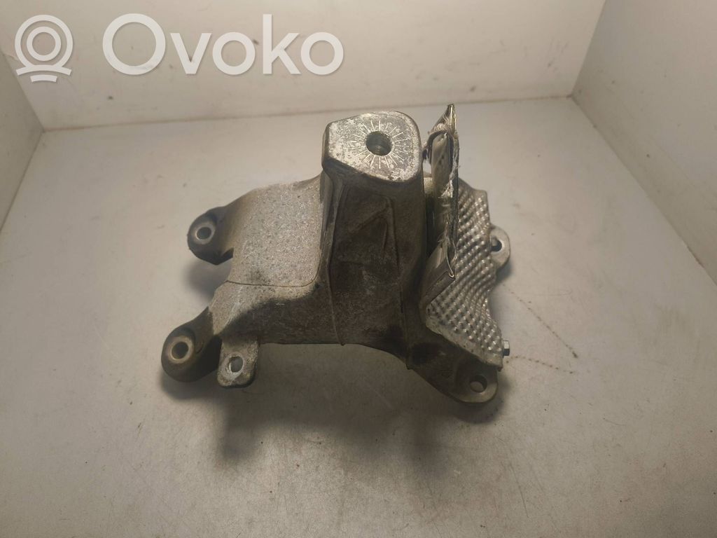Engine mounting bracket   8K0199388AH