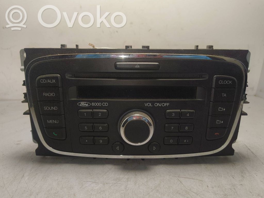 Ford Focus Radio/CD/DVD/GPS head unit 