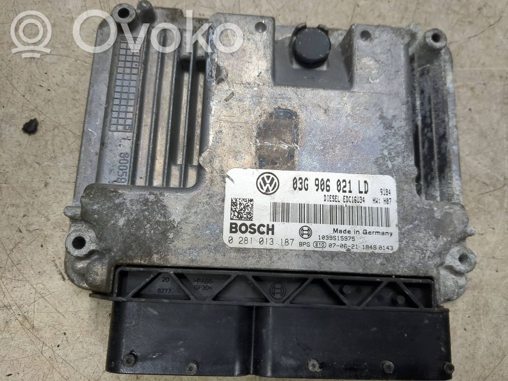 Skoda Fabia Mk2 (5J) Engine control unit/module 