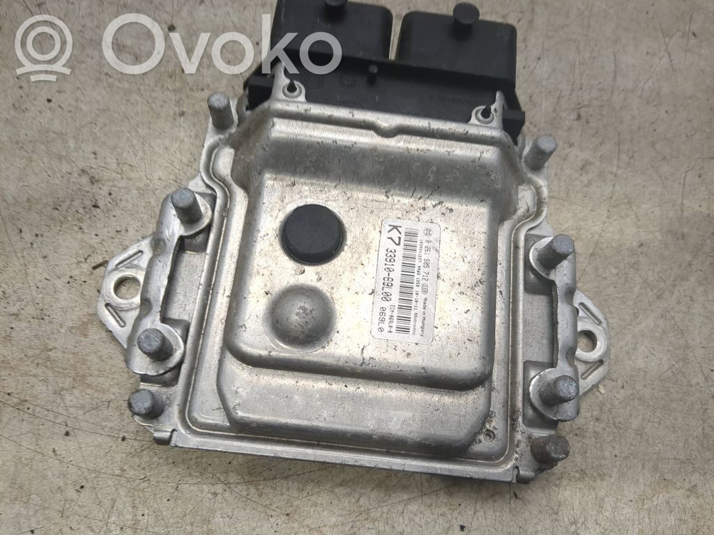 Suzuki Swift II Engine control unit/module 