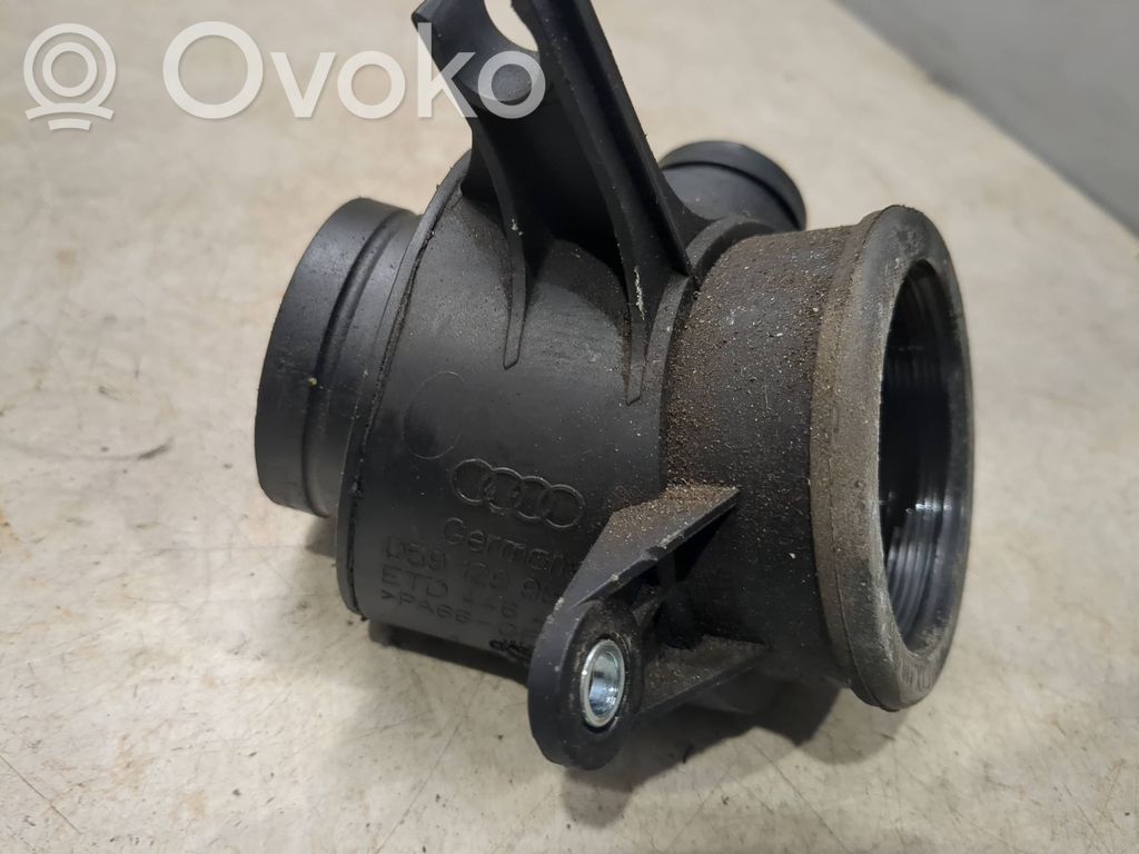 Audi Q7 4L Turboahtimen ilmanoton letku 