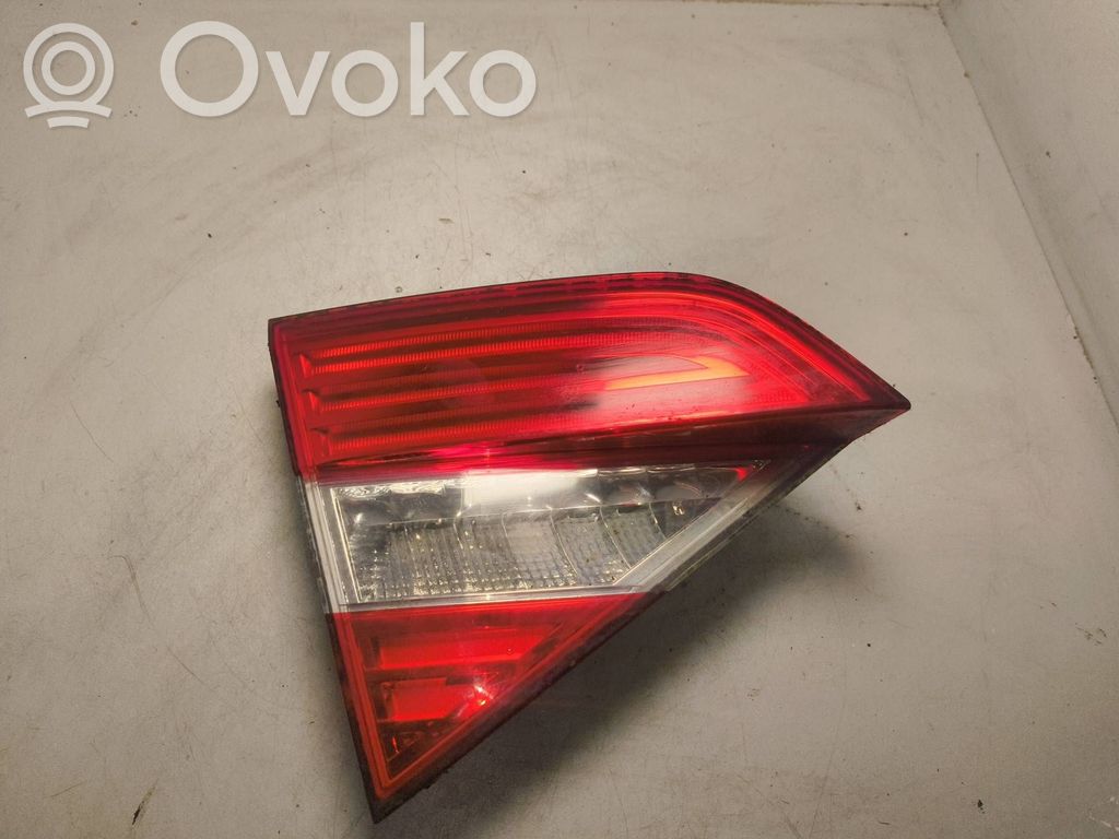Skoda Superb B6 (3T) Takaluukun takavalot 