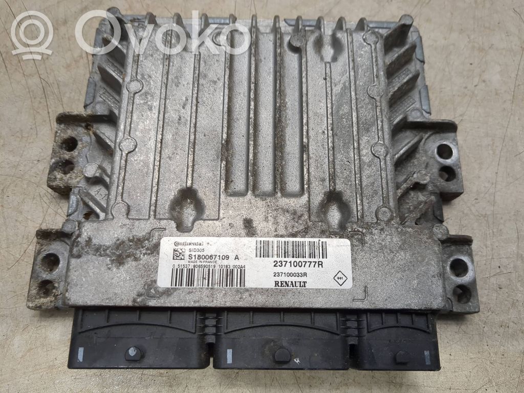 Renault Megane III Engine control unit/module 
