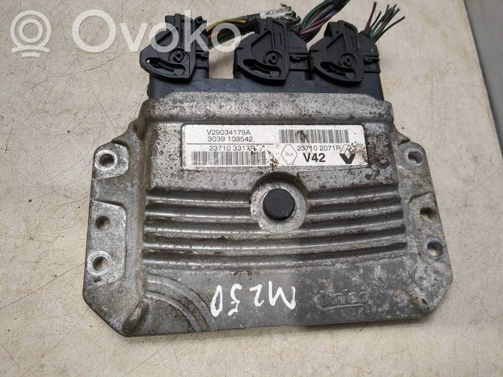 Renault Sandero I Engine control unit/module 