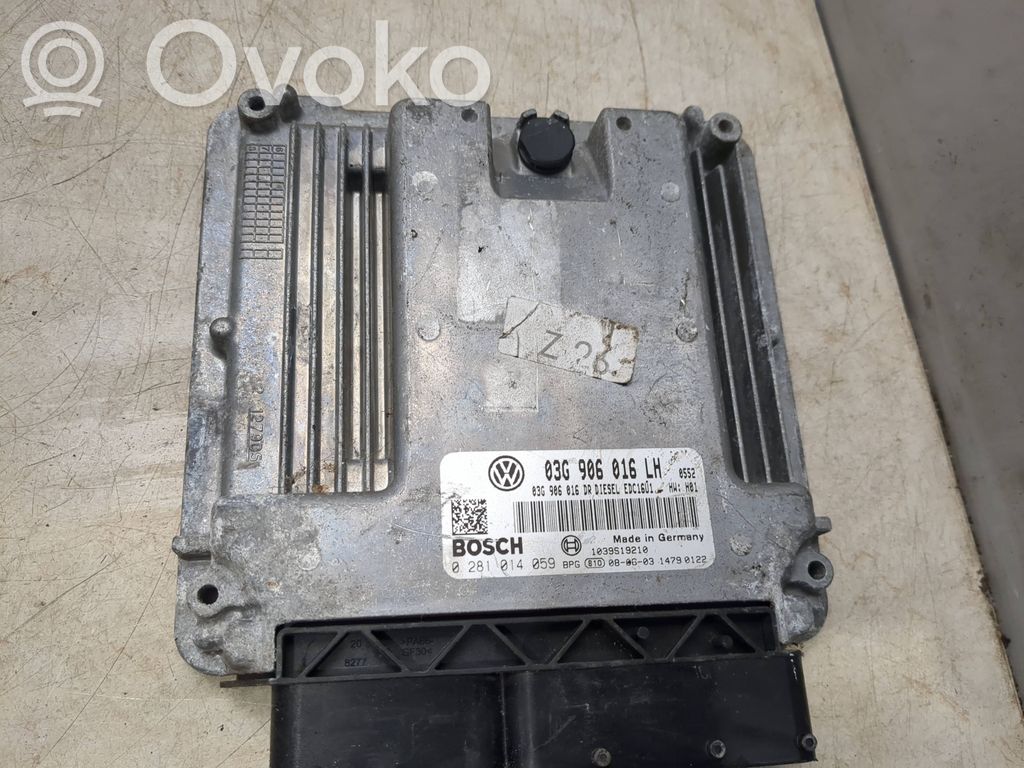 Volkswagen Golf V Engine control unit/module 