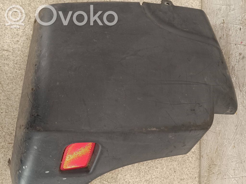 Nissan NV400 Aizmugurē bampera stūra daļa 
