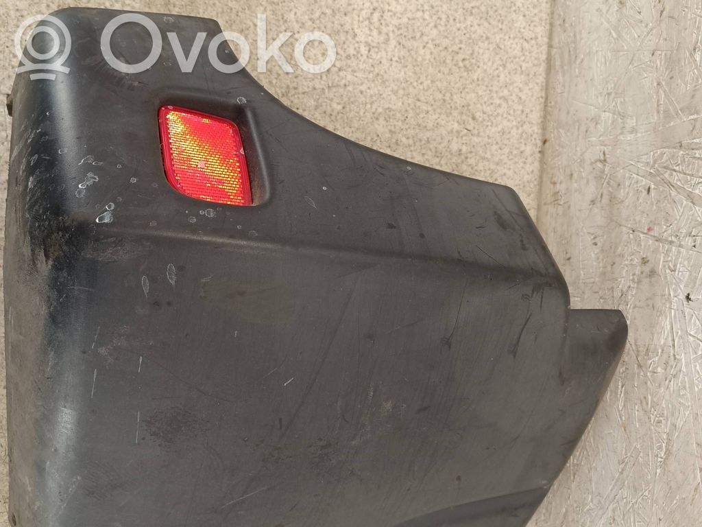 Nissan NV400 Ornament colț bară spate 