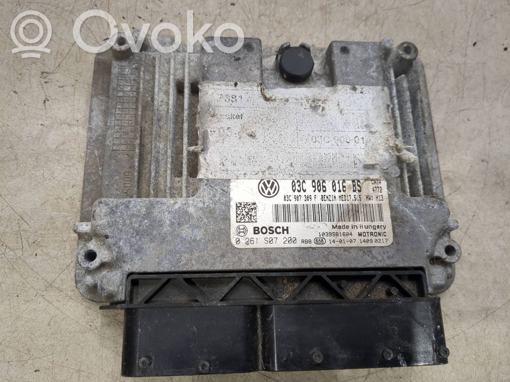 Volkswagen Golf VI Engine control unit/module 