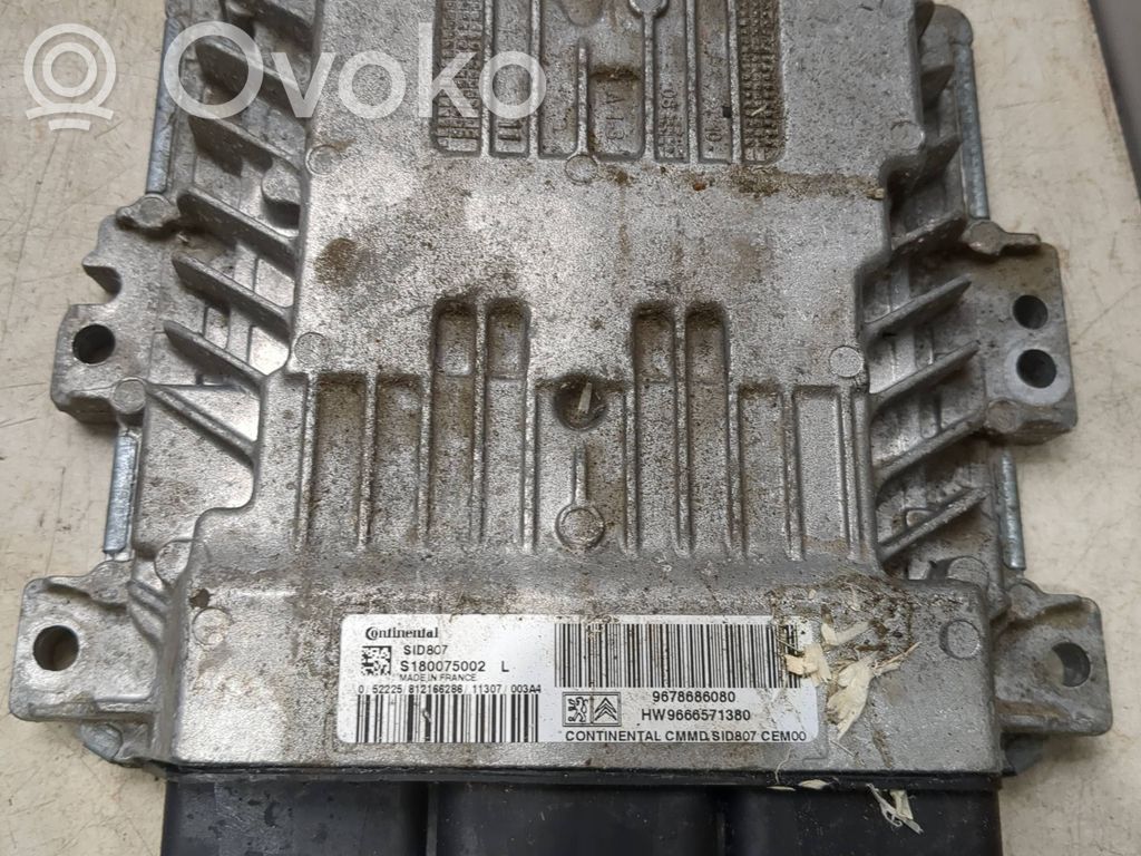 Peugeot 207 Calculateur moteur ECU 