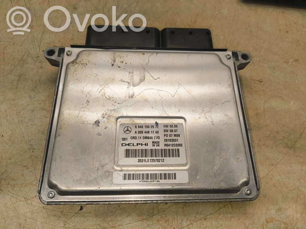 Mercedes-Benz C W204 Engine control unit/module 