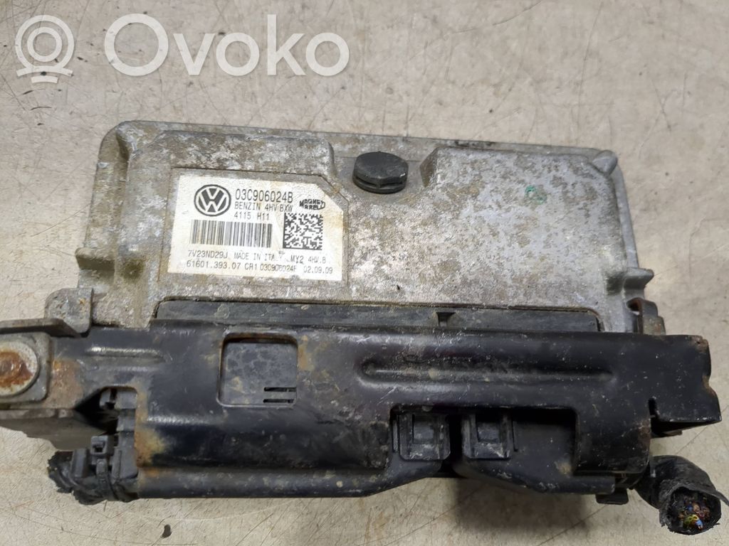 Skoda Fabia Mk2 (5J) Engine control unit/module 
