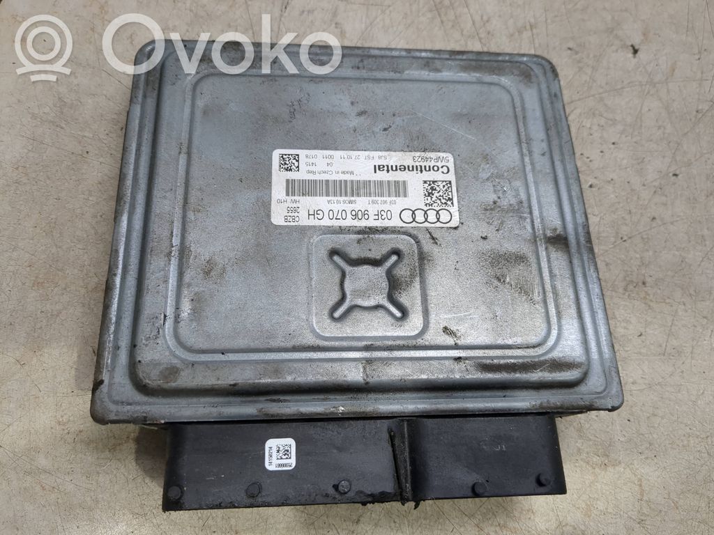 Audi A3 S3 A3 Sportback 8P Engine control unit/module 